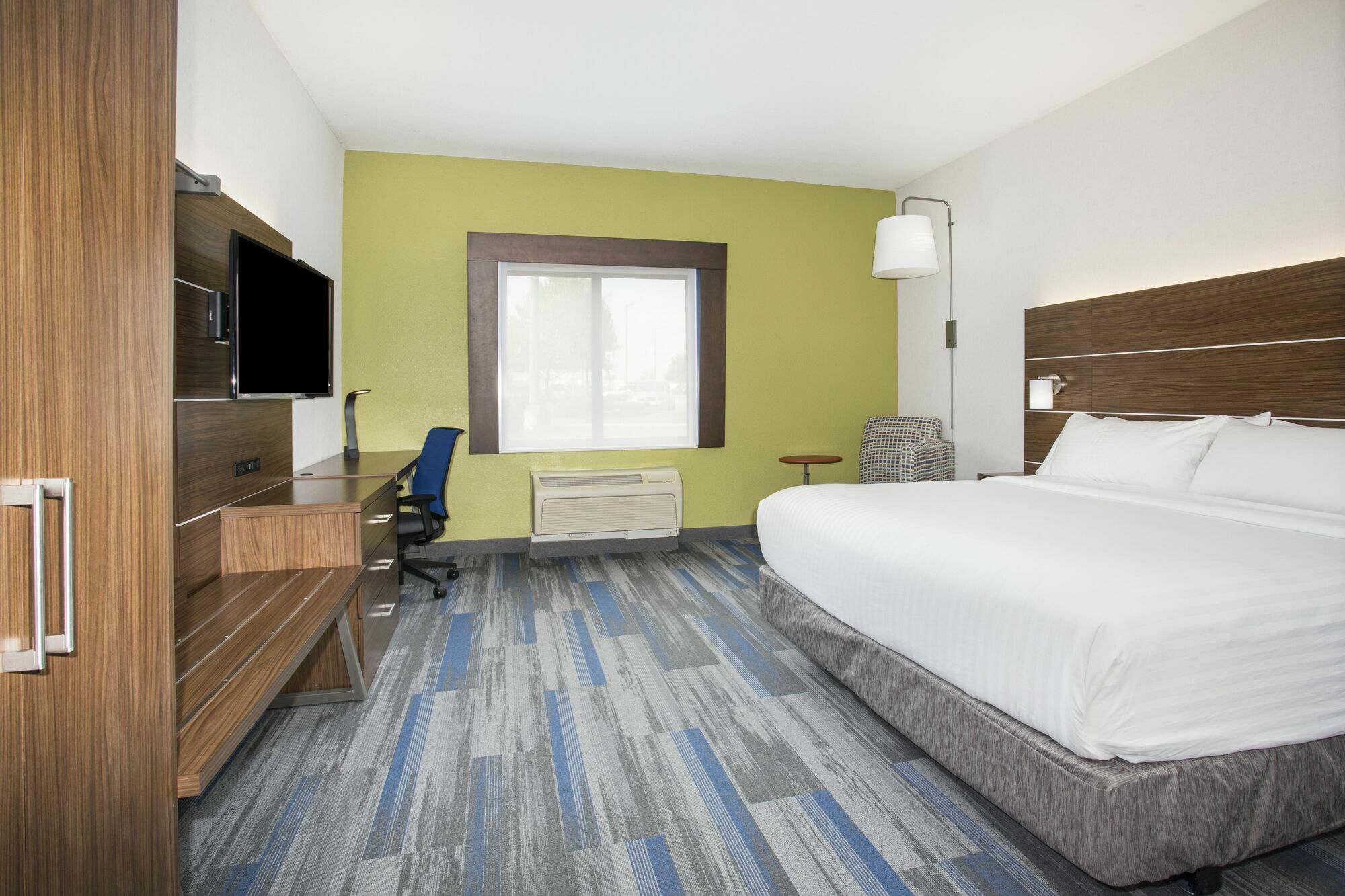 Holiday Inn Express Kansas City - At The Legends! By Ihg Bonner Springs Habitación foto